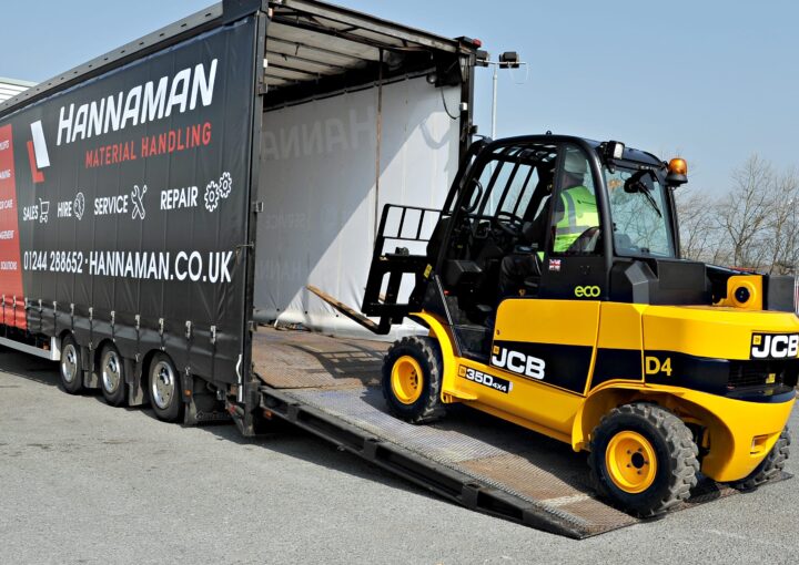 Hannaman 5 signs to replace your forklift fleet